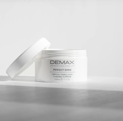 Demax Экспресс - маска с маслом каннабиса «Идеальное сияние» 236 фото